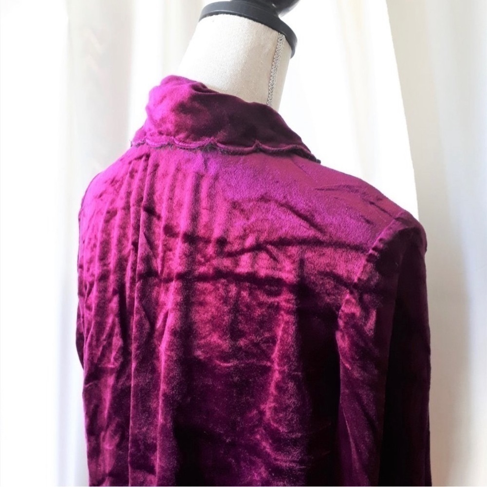 VINTAGE 1970s Lady Diana Bards Fashions Fuchsia Velvet Cardigan fits like XS-S - Picture 5 of 7